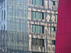 爱迪达斯逐渐控诉将门商标logo类似