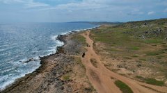 但因为中小型企业经营规模小资产欠缺知名度弱